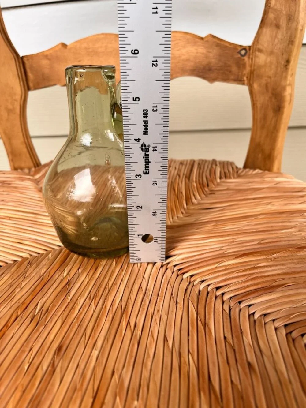 Hand blown Green art Vase Sculptural Decorative Accent flower Vase with handle 6 - Picture 4 of 4